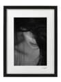 Umělecká černobílá fotografie - Chmury (černý rám)