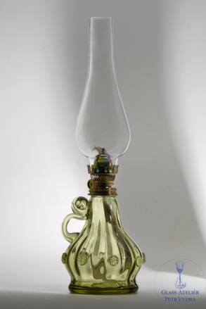 Petrolejová lampa, historické lesní sklo - 901-1 opm, rozměr 36x11 cm