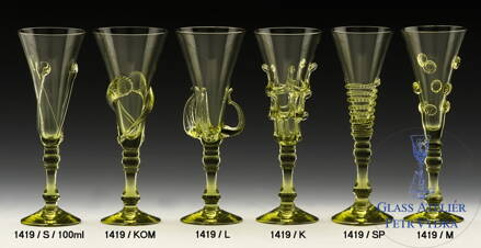 Historické sklo 2x- sklenice šampus 1419/KOM/ 20 cm