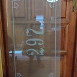 Dekorativní pískovaná tabule skla do okna, skříní nebo dveří ( plameňáci a západ slunce )